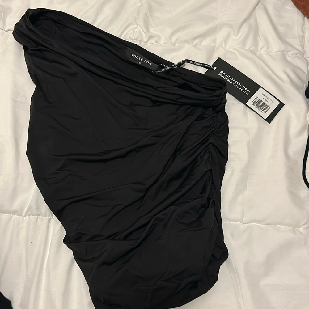Lack of love top